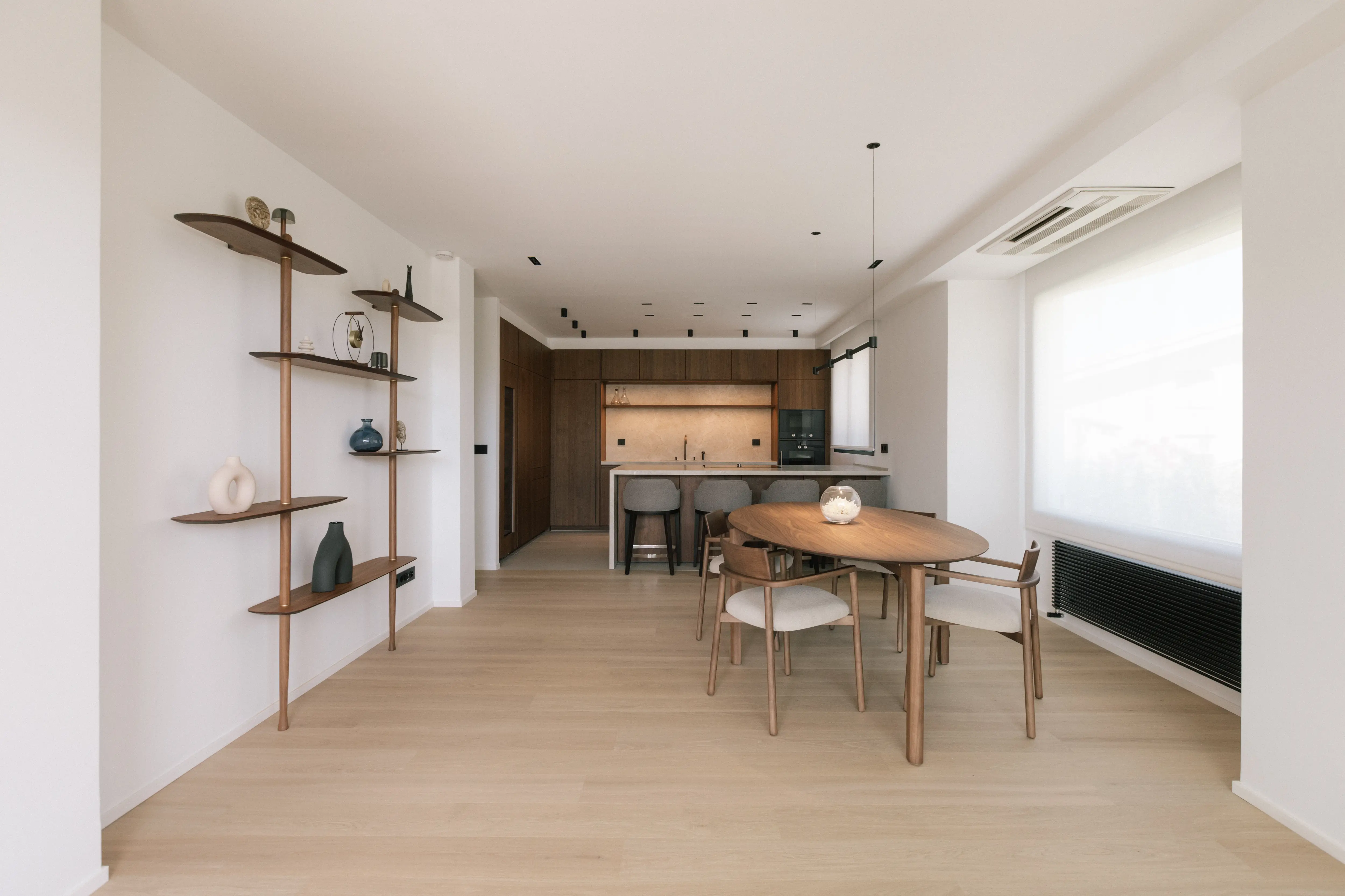 Open-plan living area after ремонт виллы in Campolivar Валенсия image 14